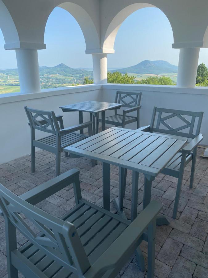 Chateau Segesdi Borapartman Gyulakeszi Zewnętrze zdjęcie